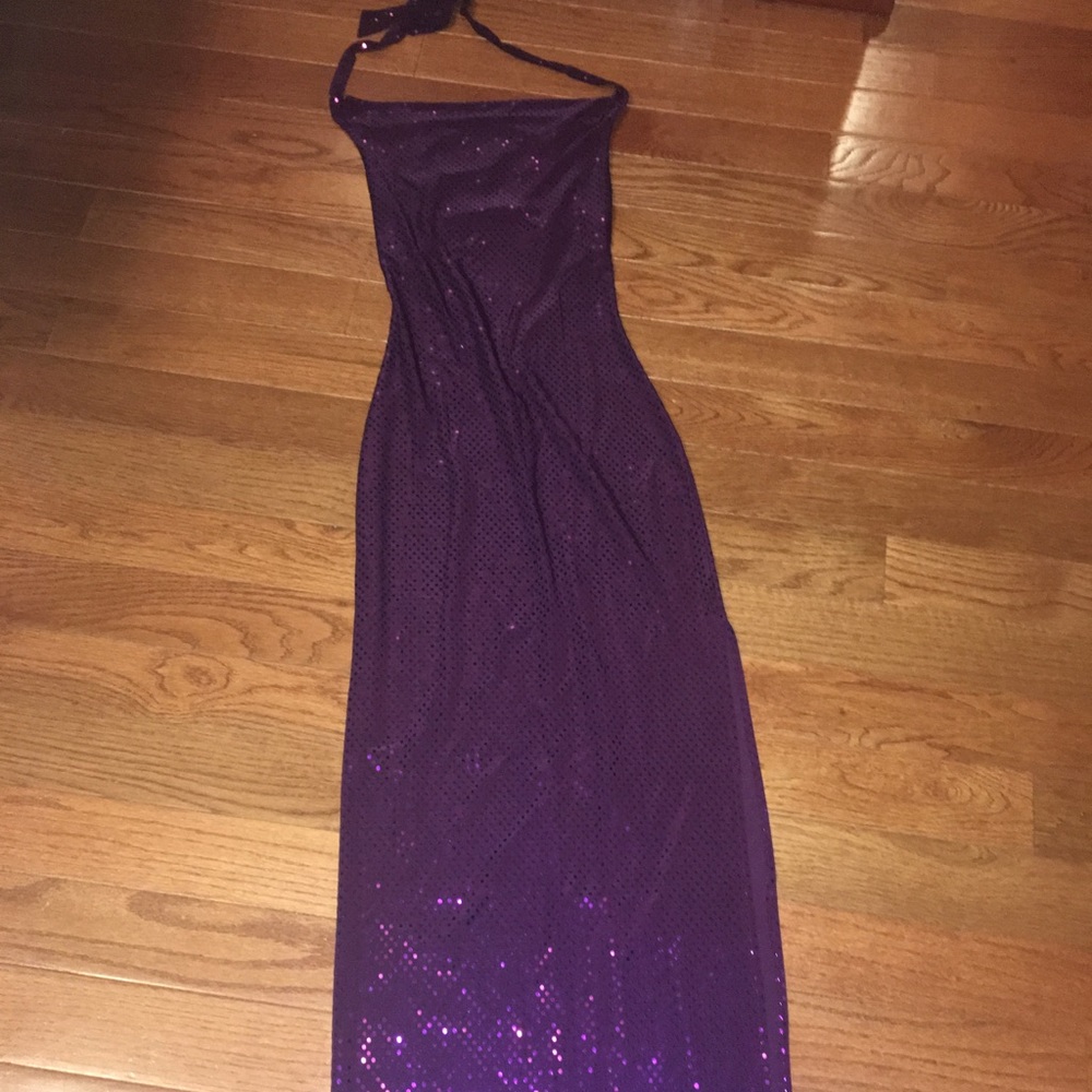 Forever 21 Long Purple Halter dress . Size Small